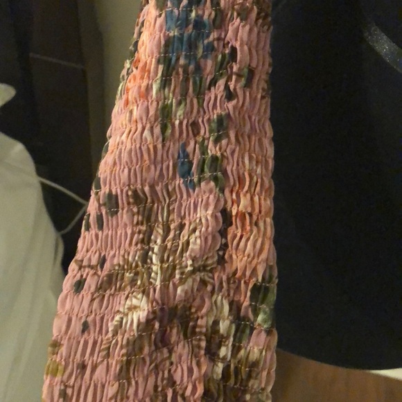 Chiffon Rushed Crop Top - Picture 5 of 7